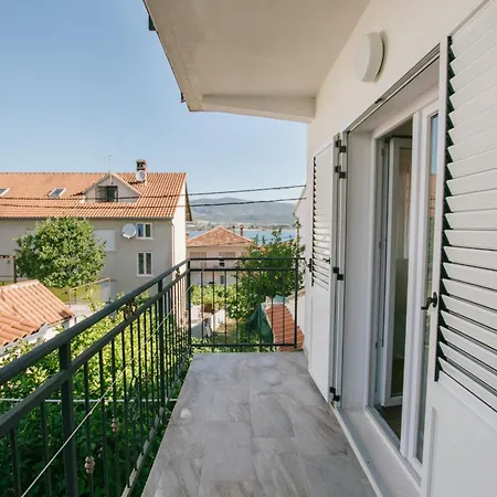 Apartments Civadelic Trogir Exterior photo